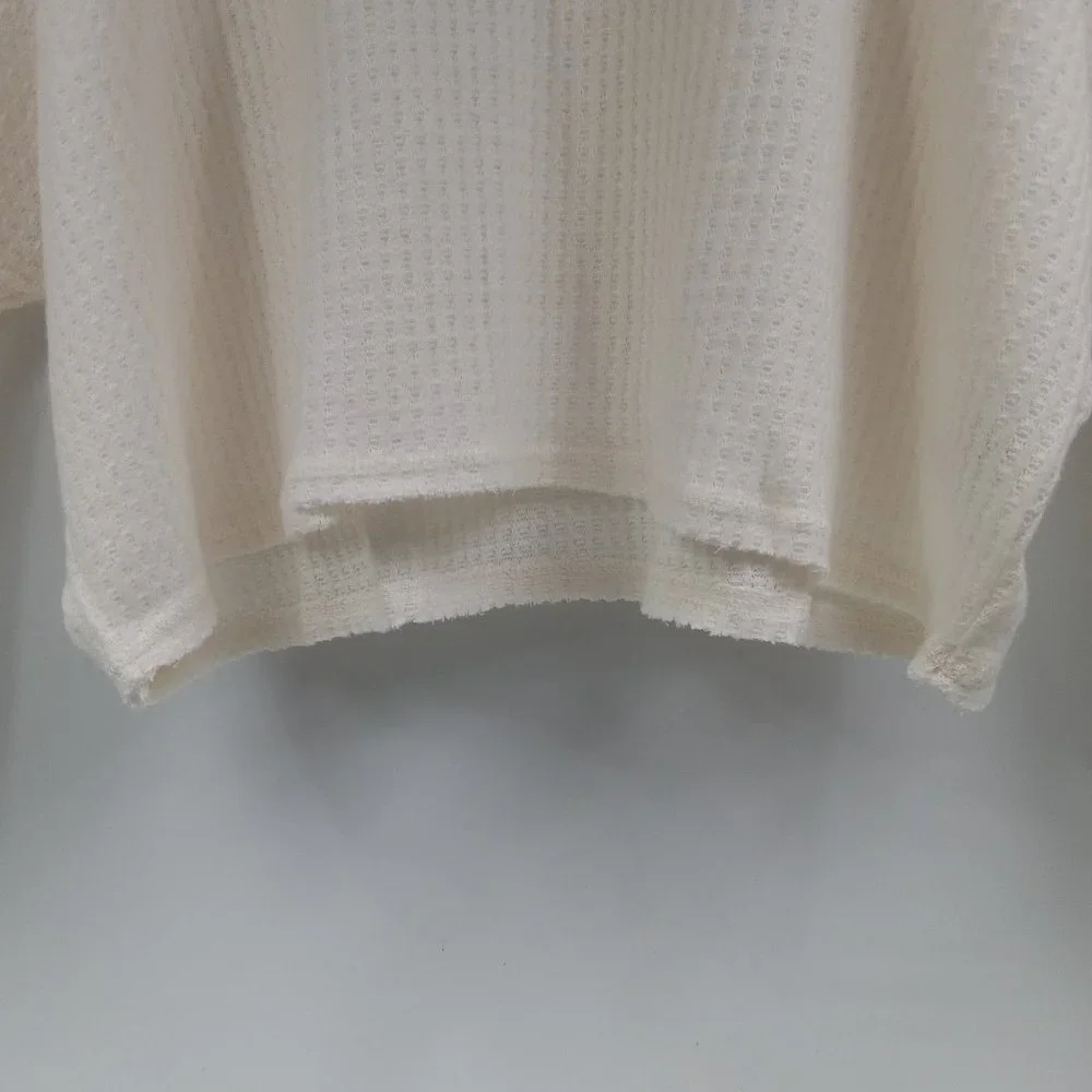 Wild Fable Soft Cropped Bottom Turtleneck Sweater Size Large NWT - Picture 3 of 8